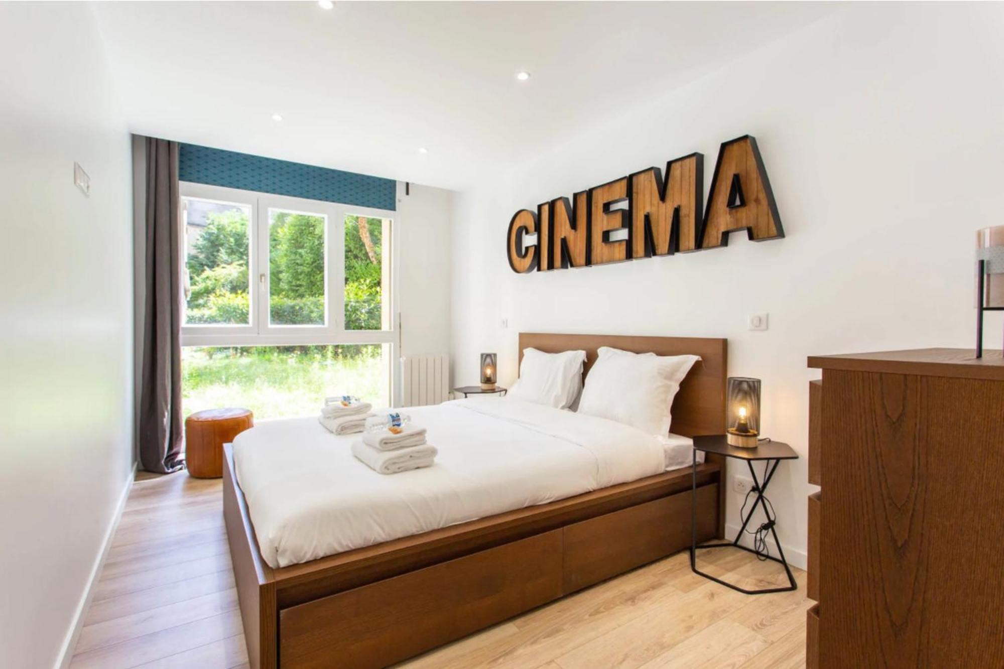 Apartment - Buttes Chaumont Botzaris Paris
